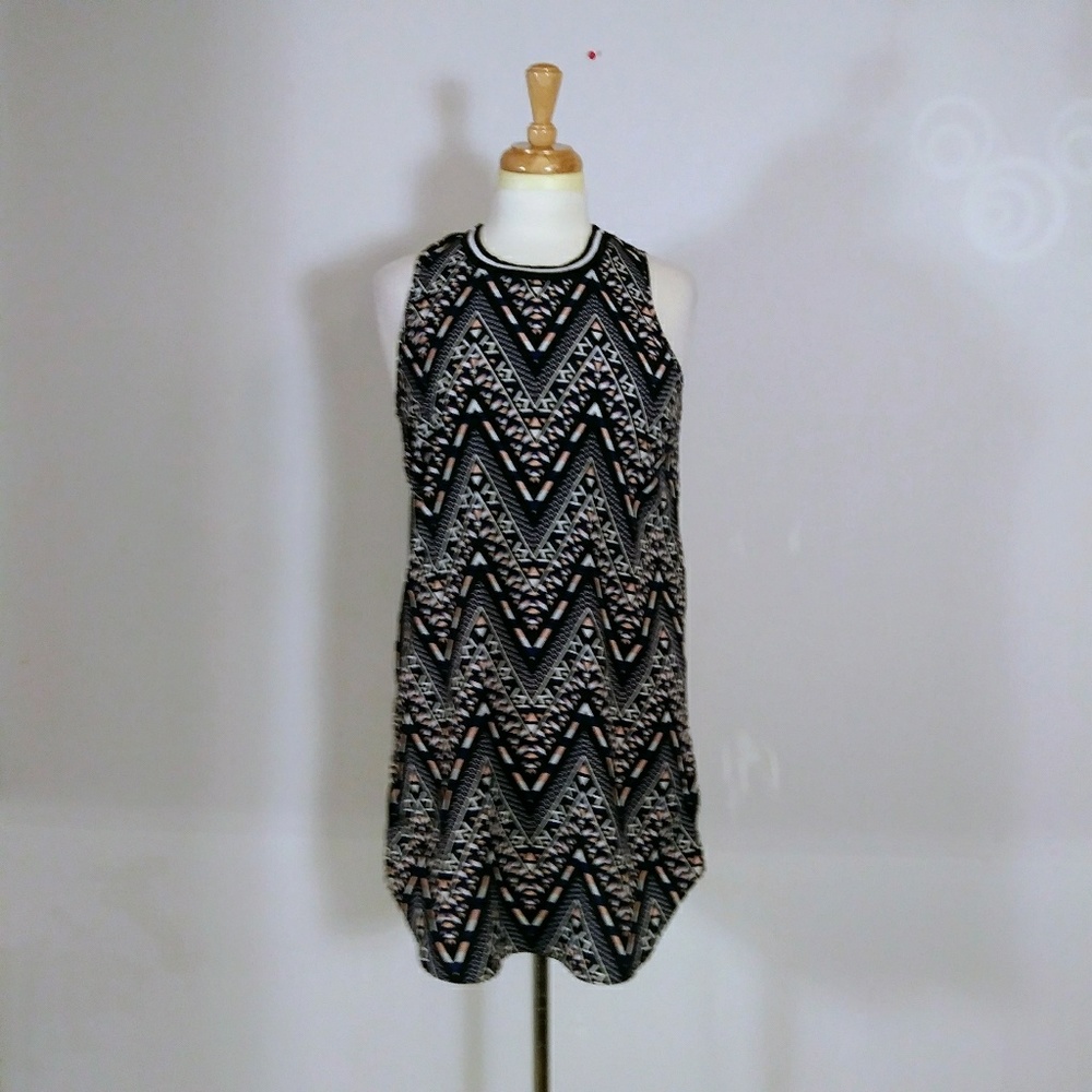 Derek Heart hi low mini dress. Medium.    B38
